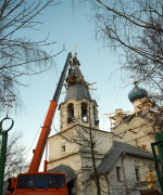 Демонтаж купола с колокольни