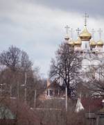 Храм с новыми куполами